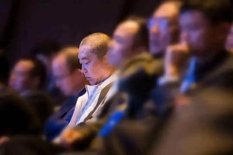 爱华外汇交易平台记36分拘留15天 “任性”司机四项严峻违法被查